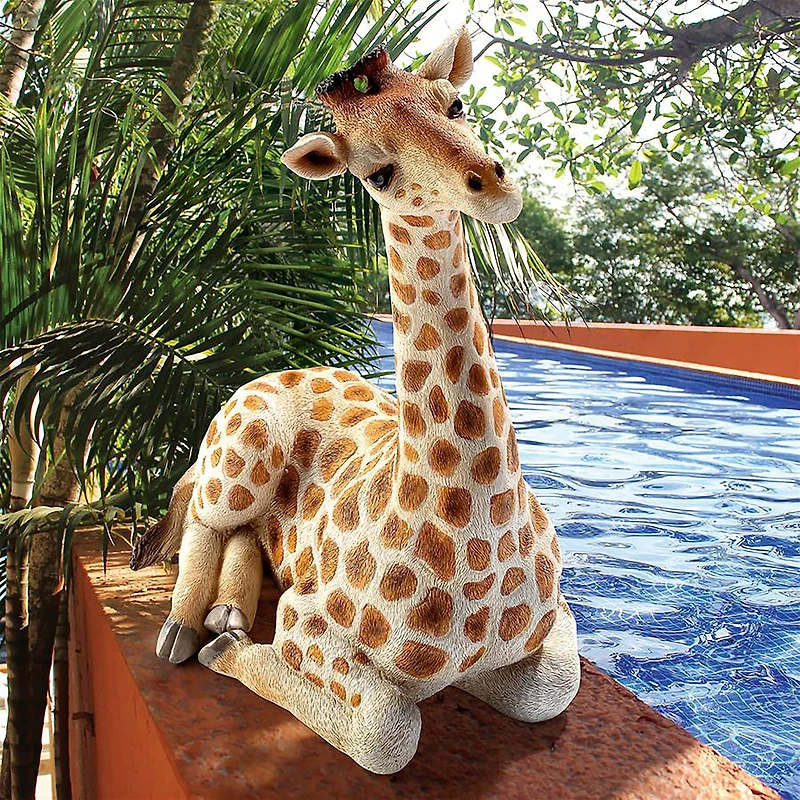 Design Toscano 14" Zari the Resting Giraffe Statue