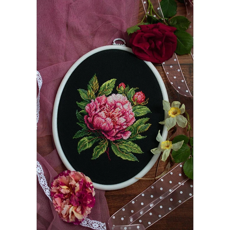 Luca-S Peter Brand Peony Counted Cross Stitch Kit with Display Hoop