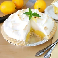 Silver Lining by Durable Packaging Foil Pie Pans with Dome Lids, 2ct.