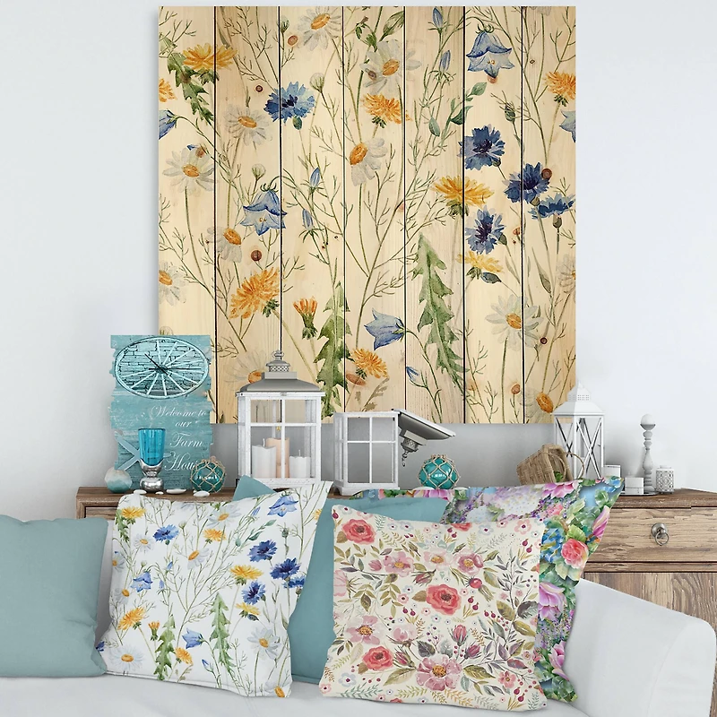 Designart - Wildflowers Chamomile and Clover Bell II