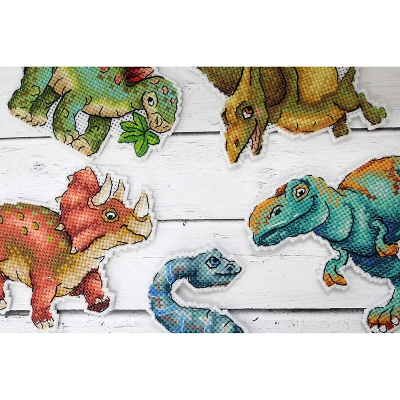 MP Studia Dinosaurs - Pterodactyl Plastic Canvas Counted Cross Stitch Kit