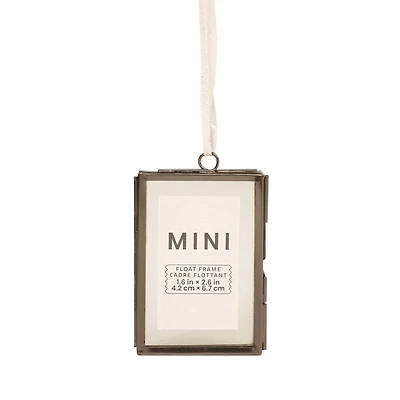 Mini Rectangle Float Frame by Studio Décor