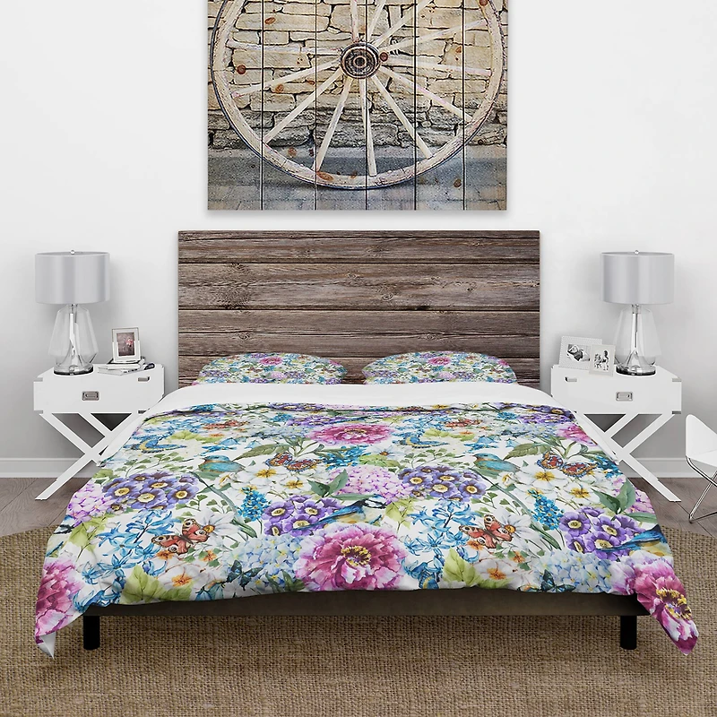 Designart 'Blue Bird And Blue and Purple Blossoming Flowers' Floral Bedding Set