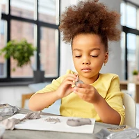 Arteza® Kids Sandy Clay Keepsakes Kit, 19 pcs