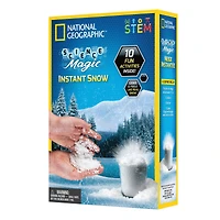 National Geographic™ Instant Snow Kit