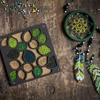 Wonderland Crafts 5" x 5" Leaf Bead Organizer with Transparent Cover