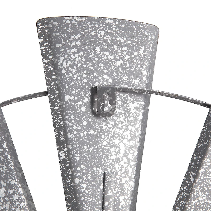 Glitzhome® 28.5" Galvanized Metal Wind Spinner Wall Décor
