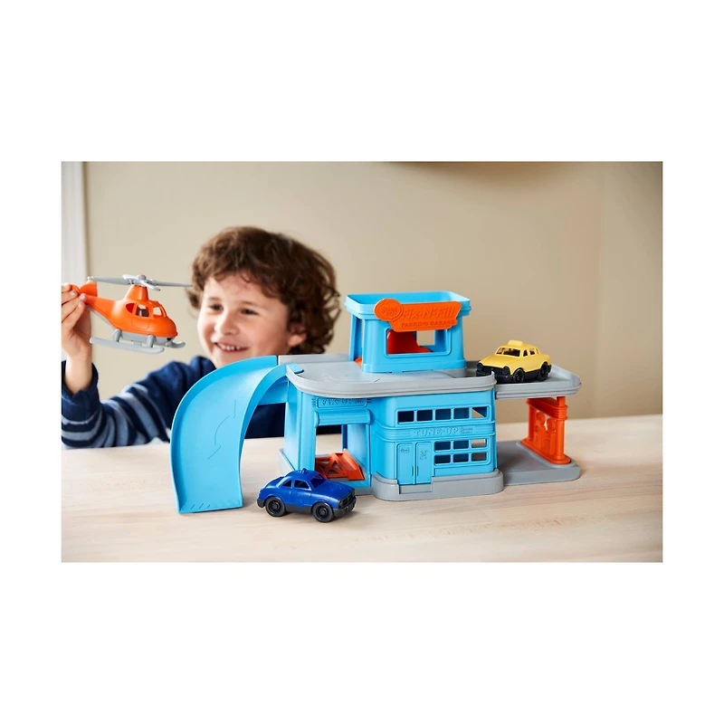 Parking Garage with 3 Vehicles