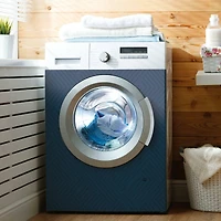 RoomMates Perplexing Peel & Stick Wallpaper