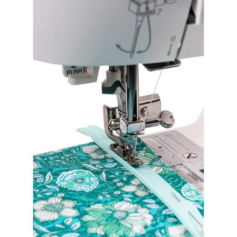 SINGER® Vertical Needle Zipper Foot