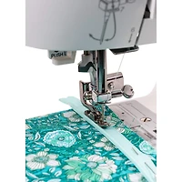 SINGER® Vertical Needle Zipper Foot