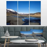 Designart - Mountains and Lakes Iceland
