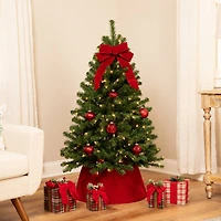 4.5ft. Pre-Lit Pendleton Spruce Full Artificial Christmas Tree, Clear Lights