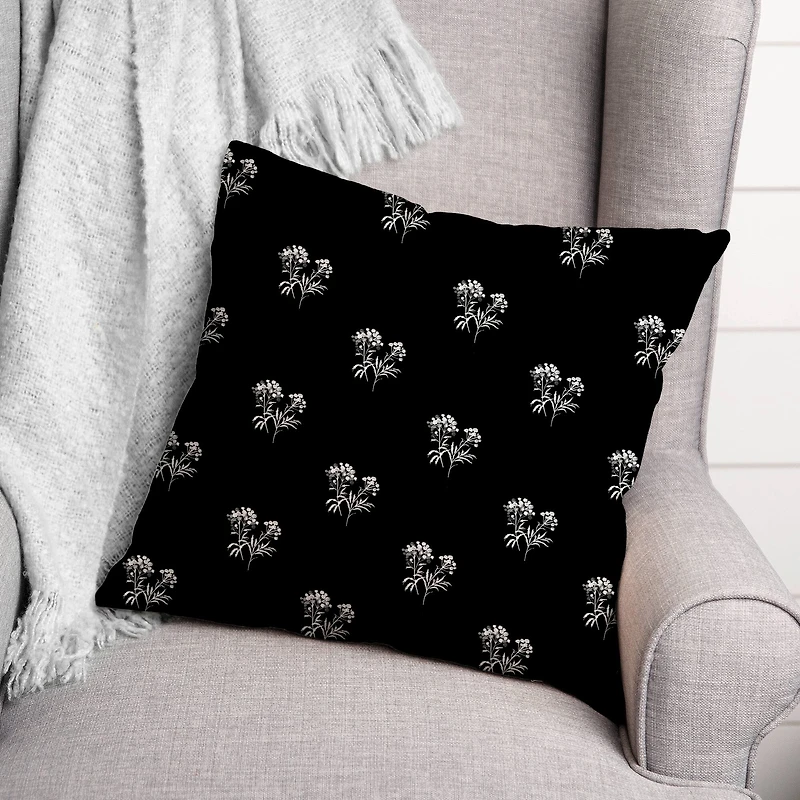 18" Small Blooms Indoor/Outdoor Pillow