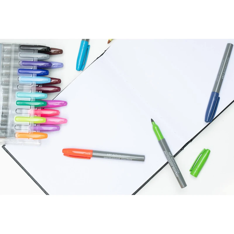 Art Alternatives Gold Fine Permanent Marker Set