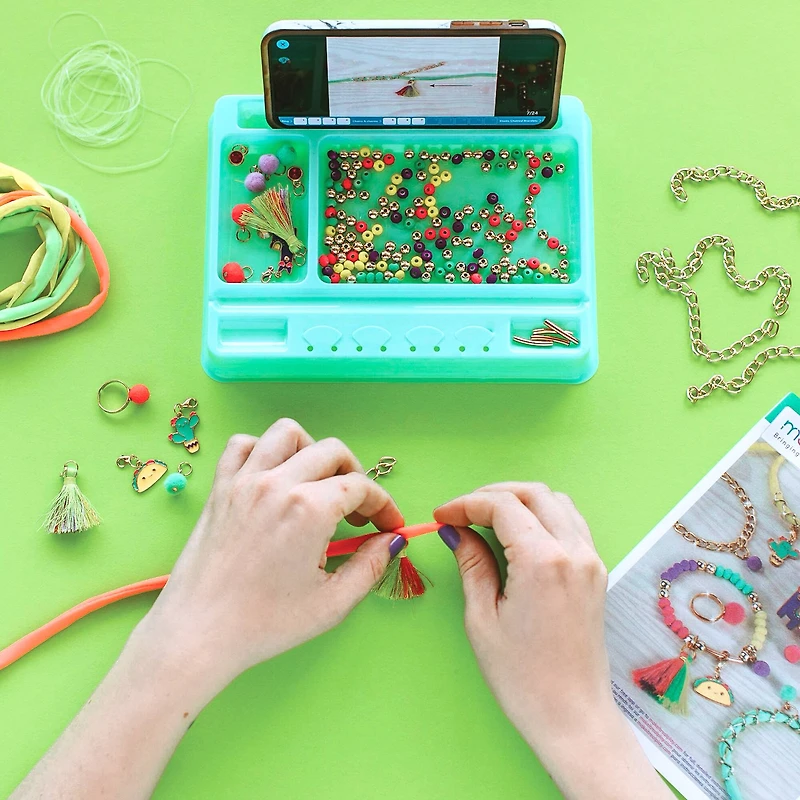 Make It Real™ Neo-Brite Chains & Charms Kit