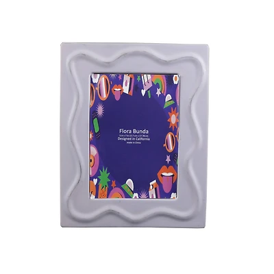 Flora Bunda® 5" x 7" Lilac A Curve Line Ceramic Frame