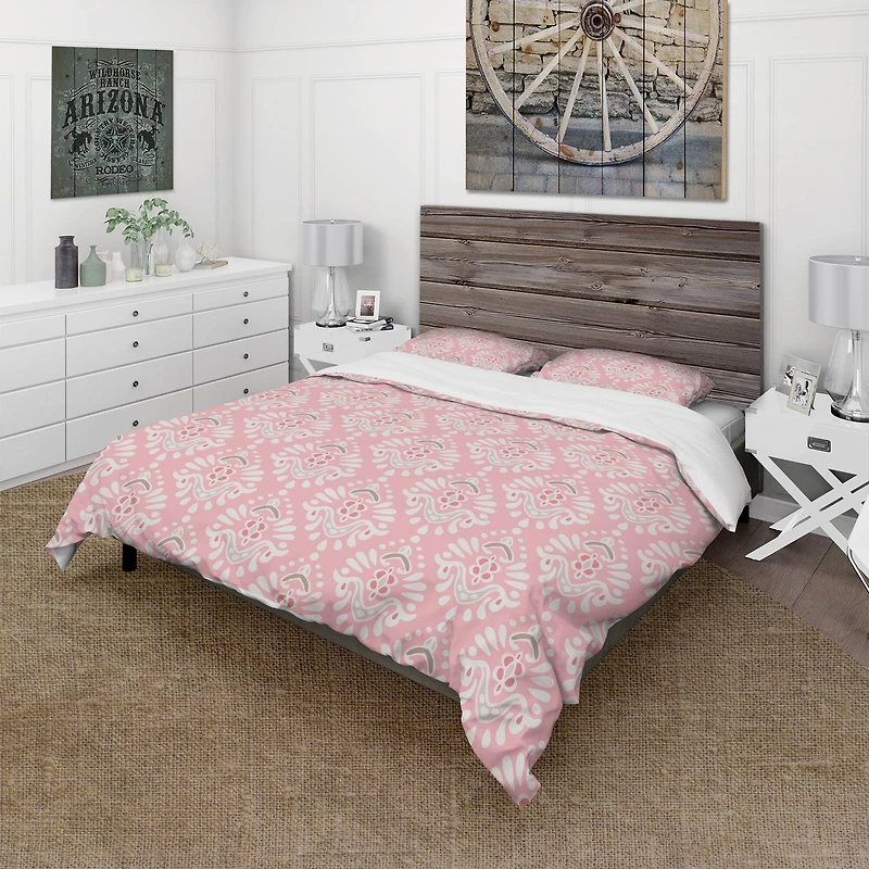 Designart 'Cute Pink Tiled Pattern' Rustic Bedding Set