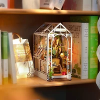 Rolife® Garden House DIY Book Nook Shelf Insert Kit