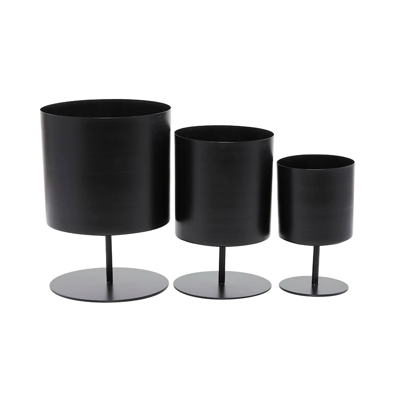 The Novogratz Black Modern Planter, Set of 3" 14", 12", 10"