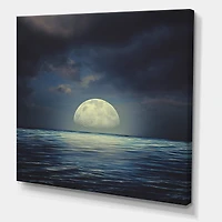 Designart - Super Moon Over The Sea II