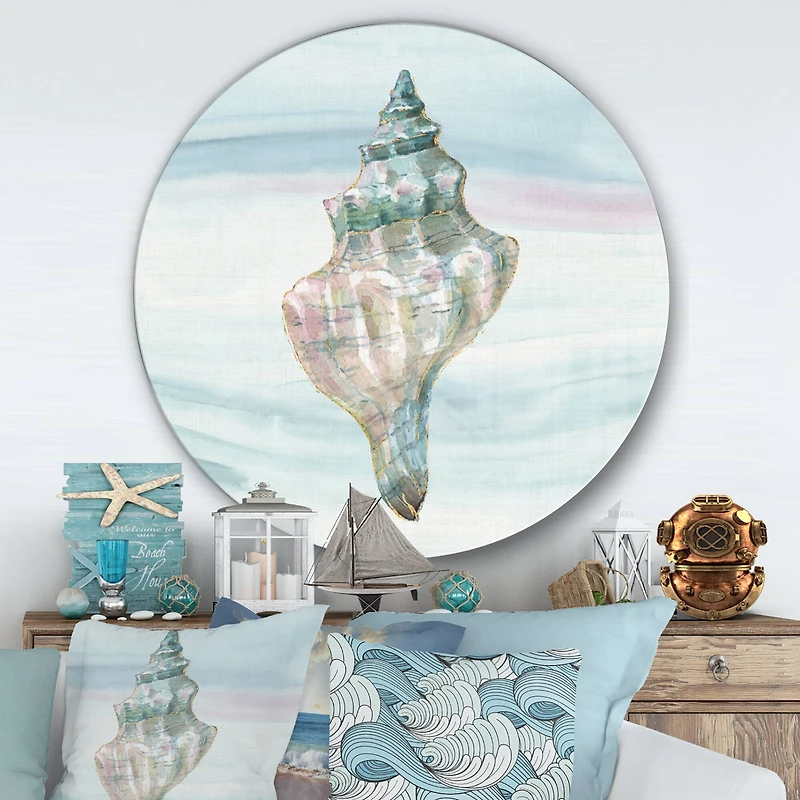 Designart - Ocean Metallic Conch