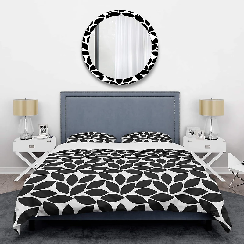 Designart 'Monochrome Geometric Pattern XII' Mid-Century Duvet Cover Set