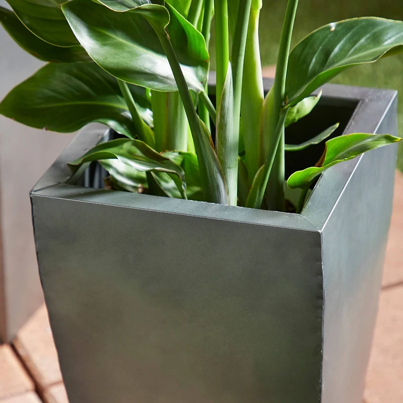 Gray Metal Modern Planter Set