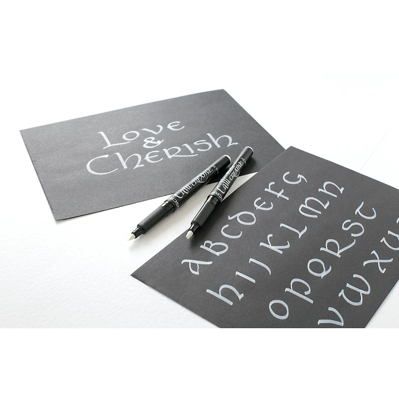 Manuscript CalliCreative White Italic Calligraphy Marker Set