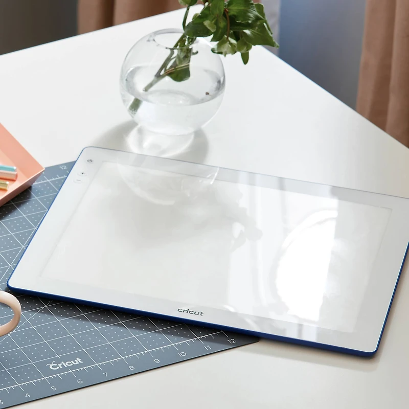 Cricut® BrightPad Go™