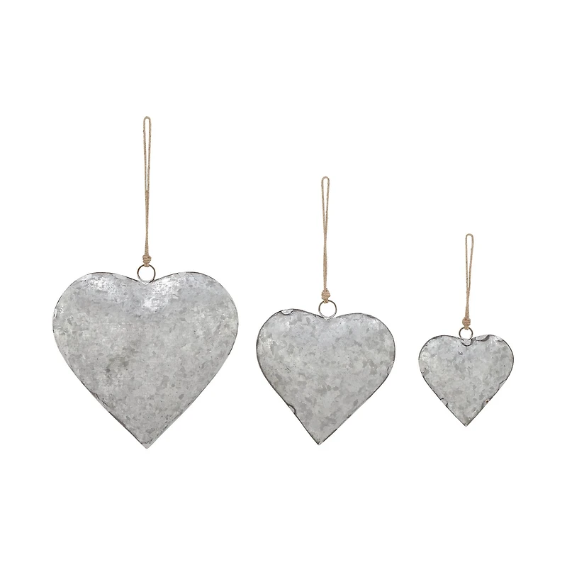 Gray Metal Hearts Rustic Windchime Set