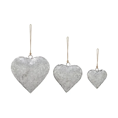 Gray Metal Hearts Rustic Windchime Set