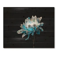 Designart - Close Up Of Pure Blue and White Daisy Flower I