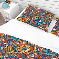 Designart 'Hand Drawn Pattern with Floral Elements' Bohemian & Eclectic Bedding Set