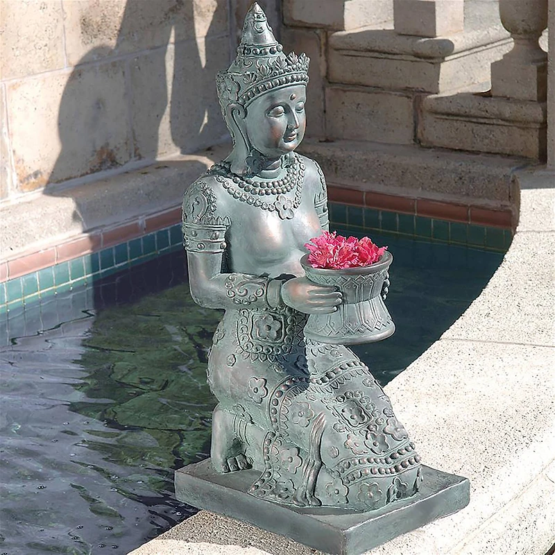 Design Toscano® 28" Thai Princess Sculpture
