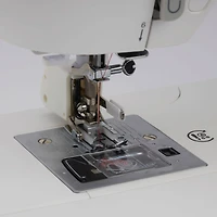 SINGER® 9960 Quantum Stylist™ Computerized Sewing Machine
