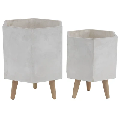 CosmoLiving by Cosmopolitan White Polystone Contemporary Planter Set