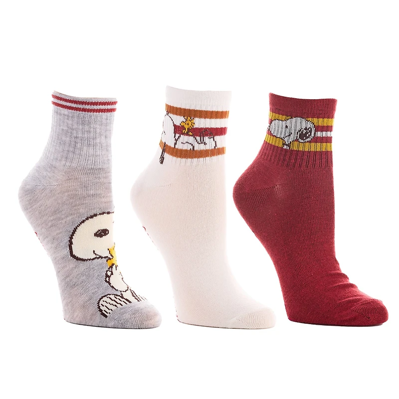 Peanuts® Snoopy 3 Pair Adult Hug Quarter Crew Sock Set