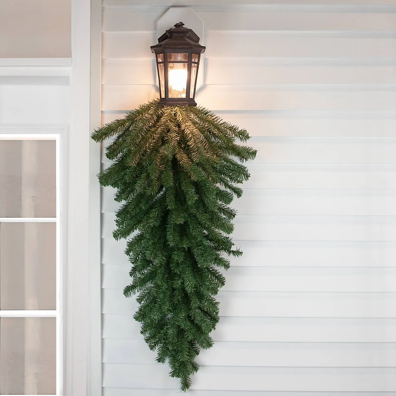 60" Canadian Pine Christmas Teardrop Swag