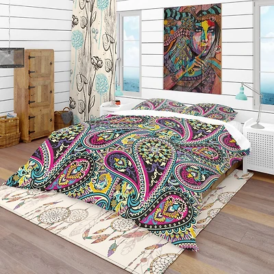 Designart 'Pattern Based on Traditional Asian Elements Paisley' Vintage Bedding Set