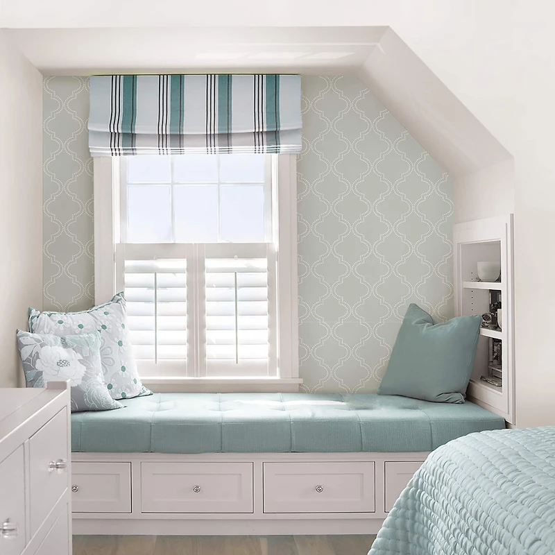 NuWallpaper Gray Quatrefoil Peel & Stick Wallpaper