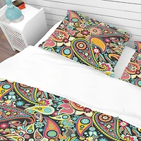 Designart 'Traditional Asian Elements Paisley' Bohemian & Eclectic Bedding Set