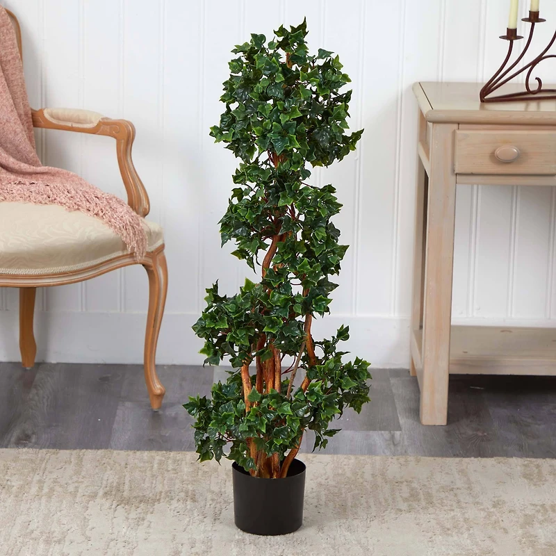 3.5ft. Potted English Ivy Spiral Tree