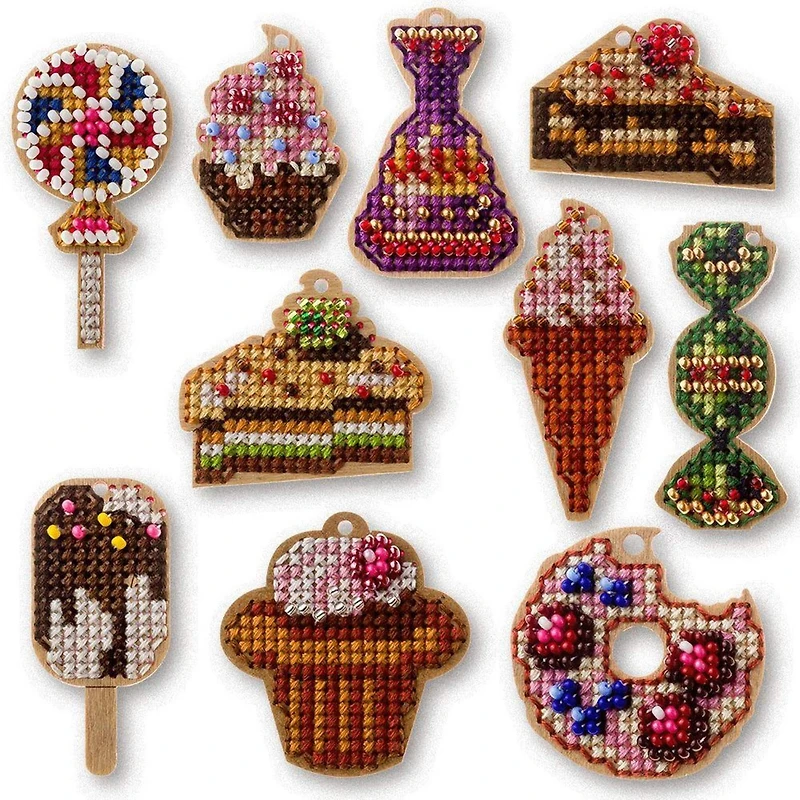 Wonderland Crafts Sweets Embroidery Blanks Set