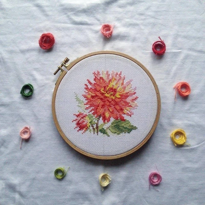 Alisa Dahlia Cross Stitch Kit