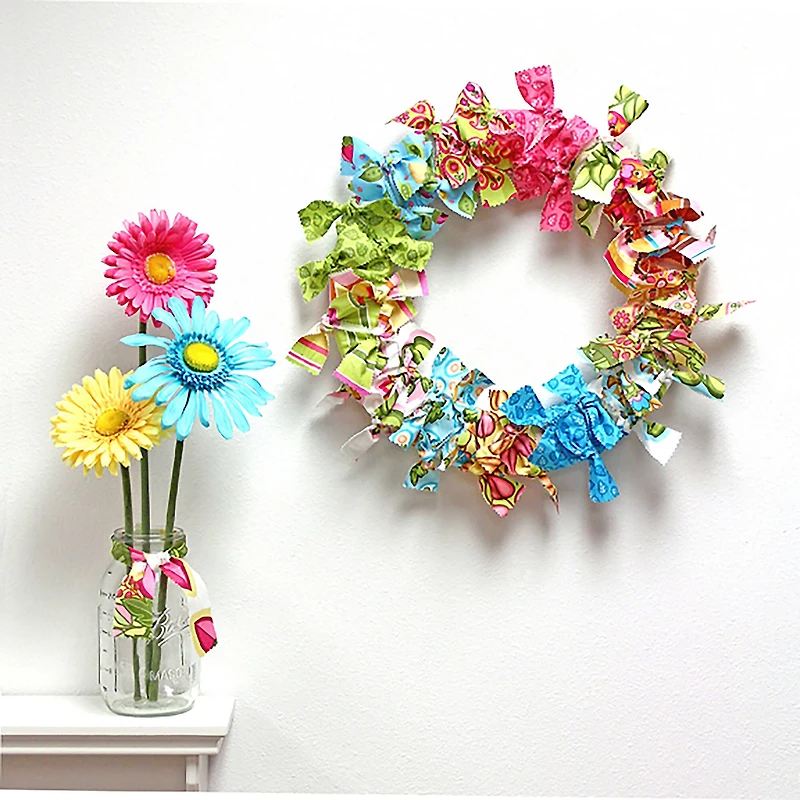 FloraCraft® CraftFōM 16" White Extruded Wreath