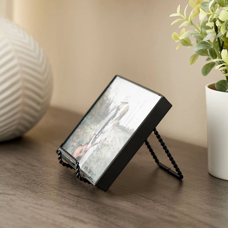 Twisted Wire Easel By Studio Décor