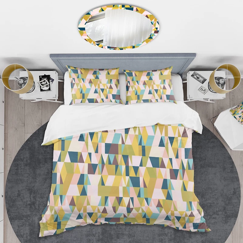 Designart 'Triangular Retro Design I' Mid-Century Duvet Cover Set