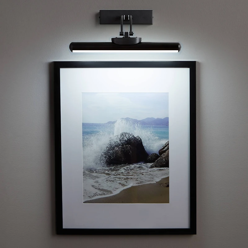 Rechargeable LED Wall-Mounted Gallery Light by Studio Décor