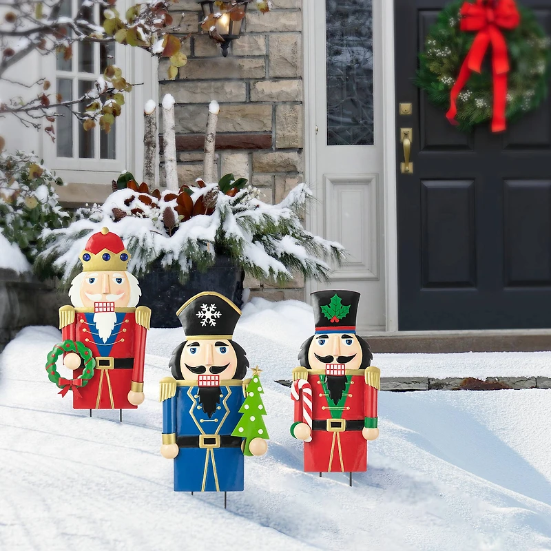 Glitzhome® Metal Nutcracker Yard Stake/Décor Accent Set
